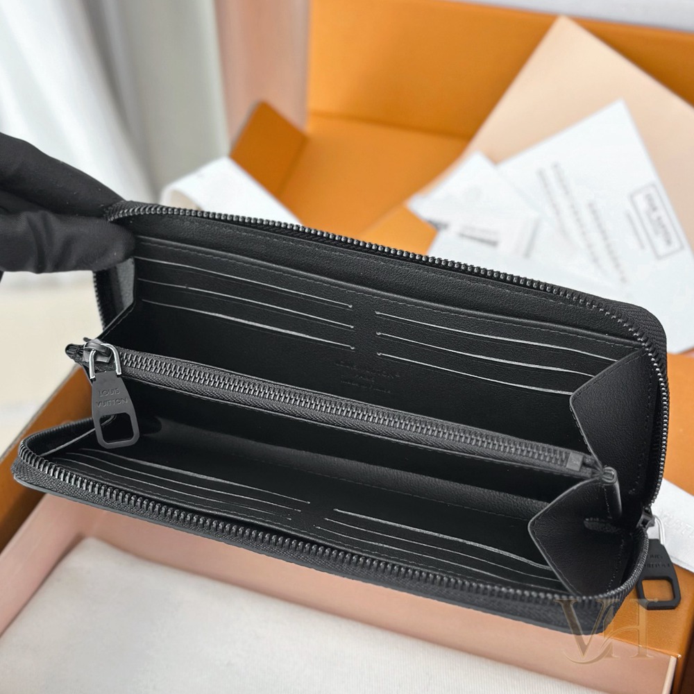 M25959 黑色 Zippy Horizontal 錢夾_3