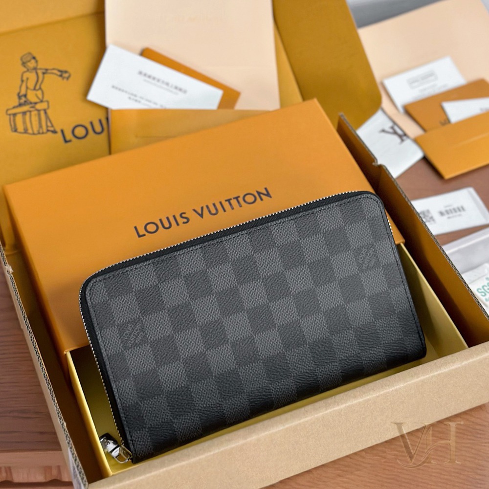 N60111 黑格 Zippy Organizer 拉鏈錢夾_1